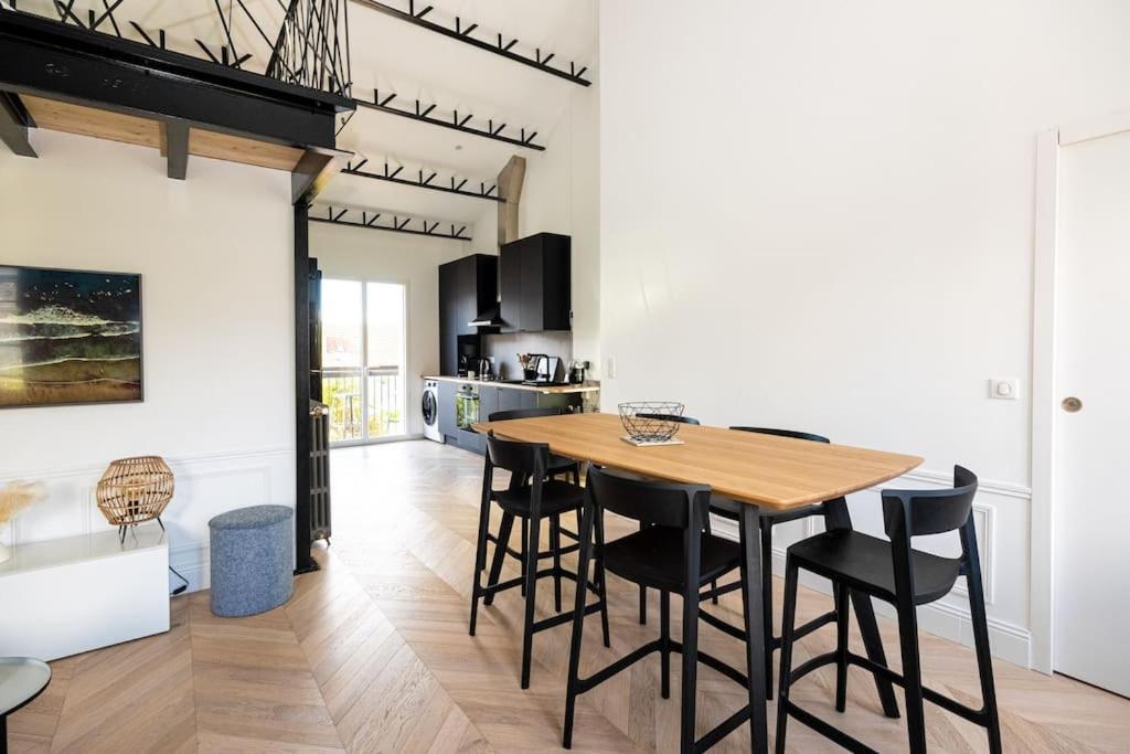 Superbe Appartement Facon Loft A 2 Pas Du Centre ! Ла-Рошель Экстерьер фото