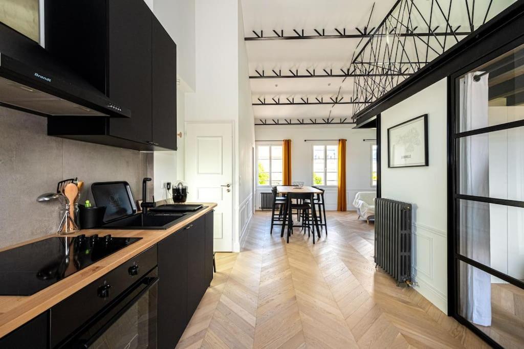 Superbe Appartement Facon Loft A 2 Pas Du Centre ! Ла-Рошель Экстерьер фото